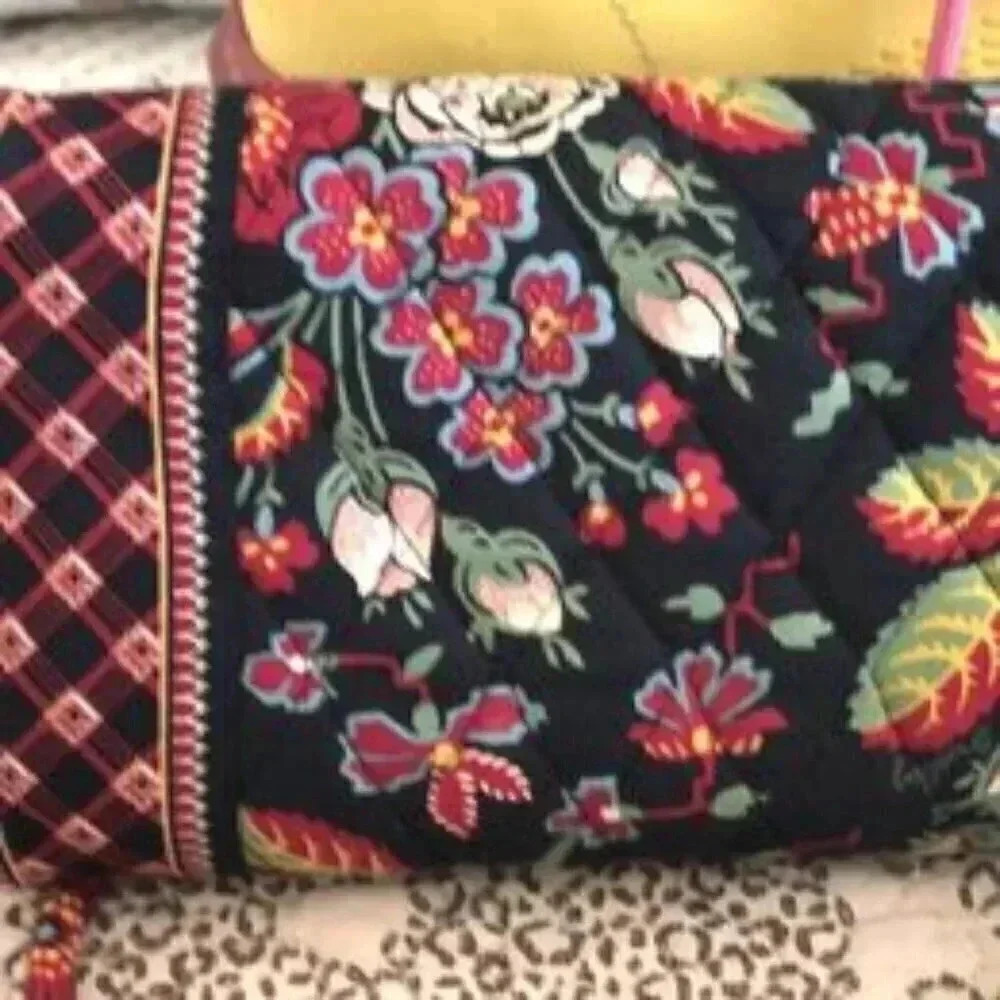 Vera Bradley Strap Wallet / Crossbody in "Anastasia" Muticolor small purse.